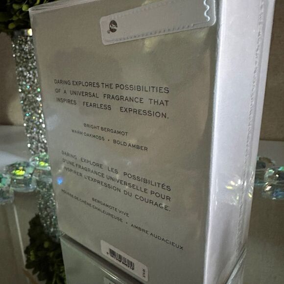 VICTORIA'S SECRET DARING Eau de Parfum - Bold & Seductive New
Arrival - Picture 11 of 17